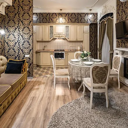 Apartamento Classic Royal Apartment. Balcony And A/c *