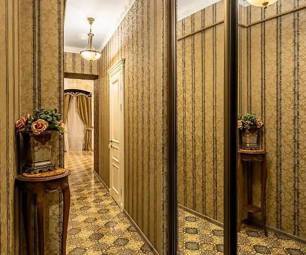 Classic Royal Apartment. Balcony And A/c Львів